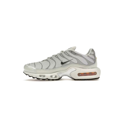 Nike Air Max Plus Light Bone / Metallic Silver